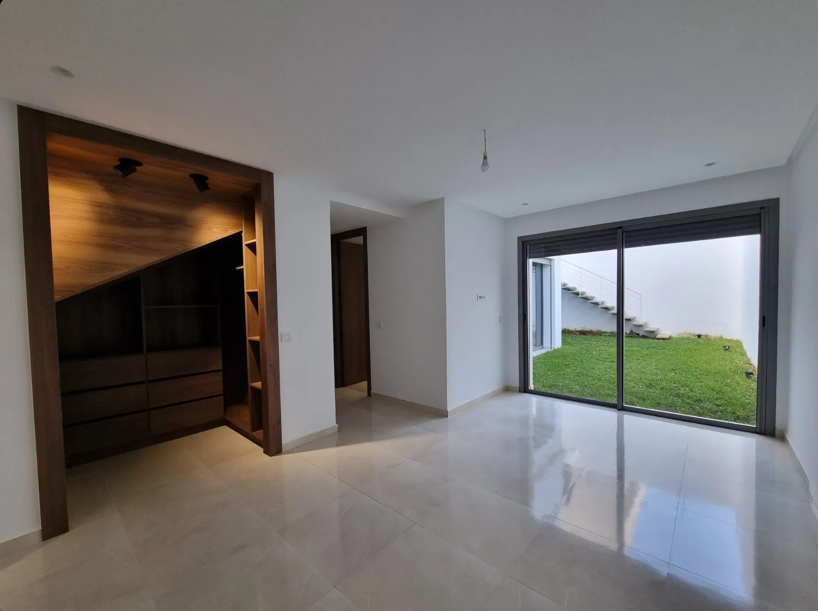 Villa d’Exception à Louer à Dar Bouazza – À Deux Pas de la Plage - دار بوعزة (3)