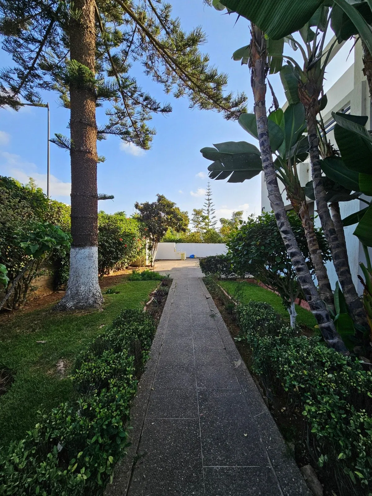 Belle villa bien située à louer - الرباط (3)