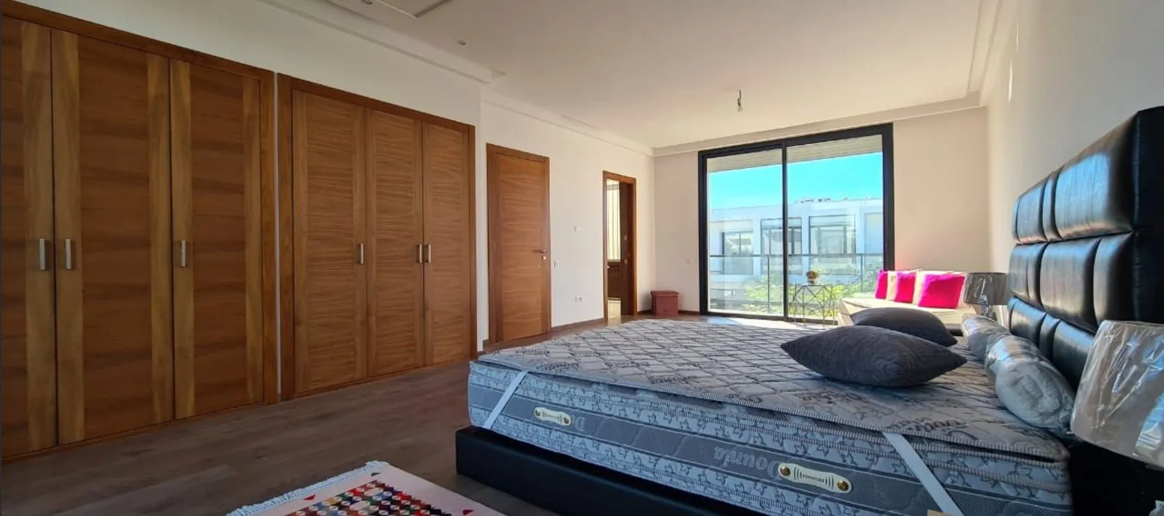 Villa meublée avec piscine à Dar Bouazza, dans résidence sécurisée - الدار البيضاء