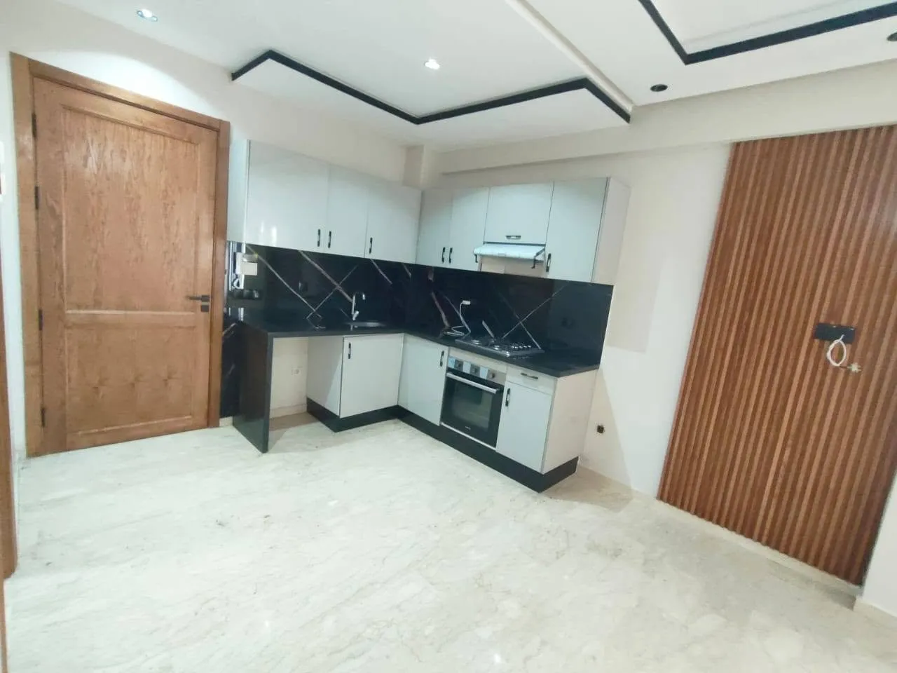 Studio vide 43m² Hôpitaux 4600 dh - الدار البيضاء (4)