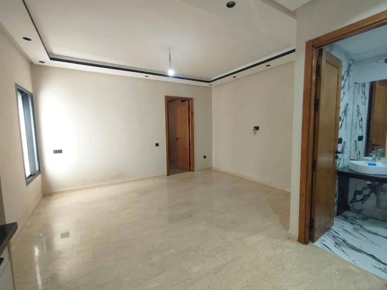 Studio vide 43m² Hôpitaux 4600 dh - الدار البيضاء (2)