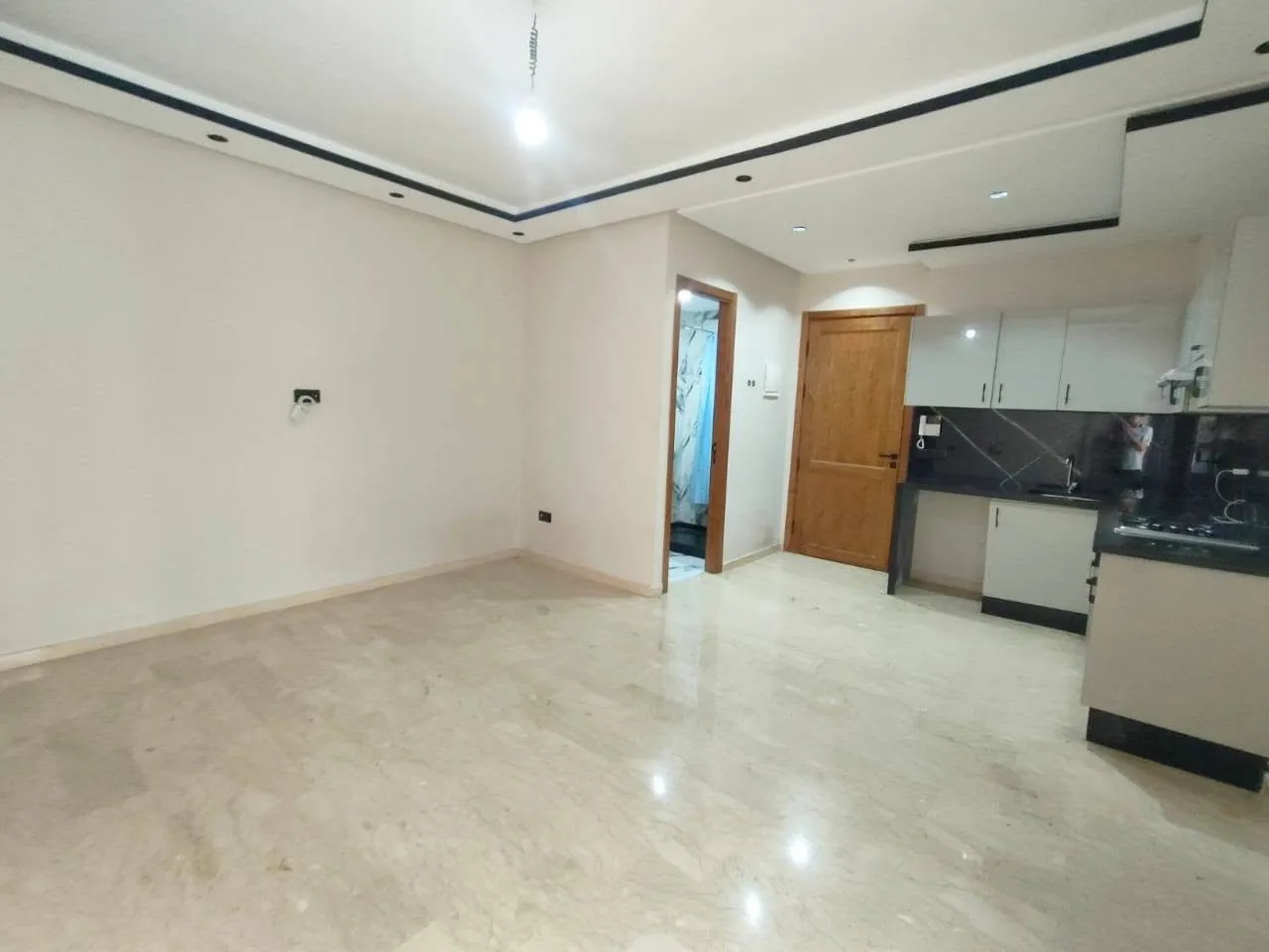 Studio vide 43m² Hôpitaux 4600 dh - الدار البيضاء (3)