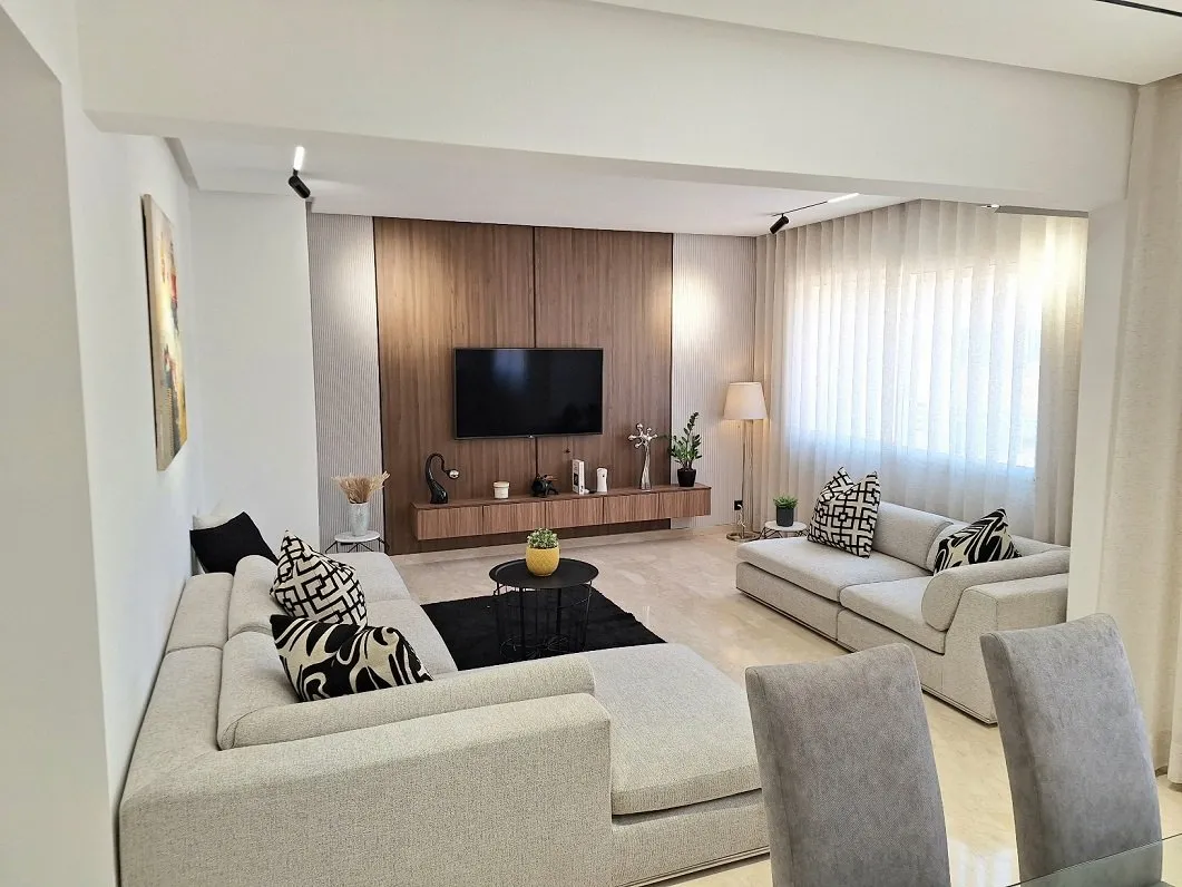 C.I.L – Magnifique Appartement Meublé de 110 m² à Louer 2CH - دار بوعزة (3)