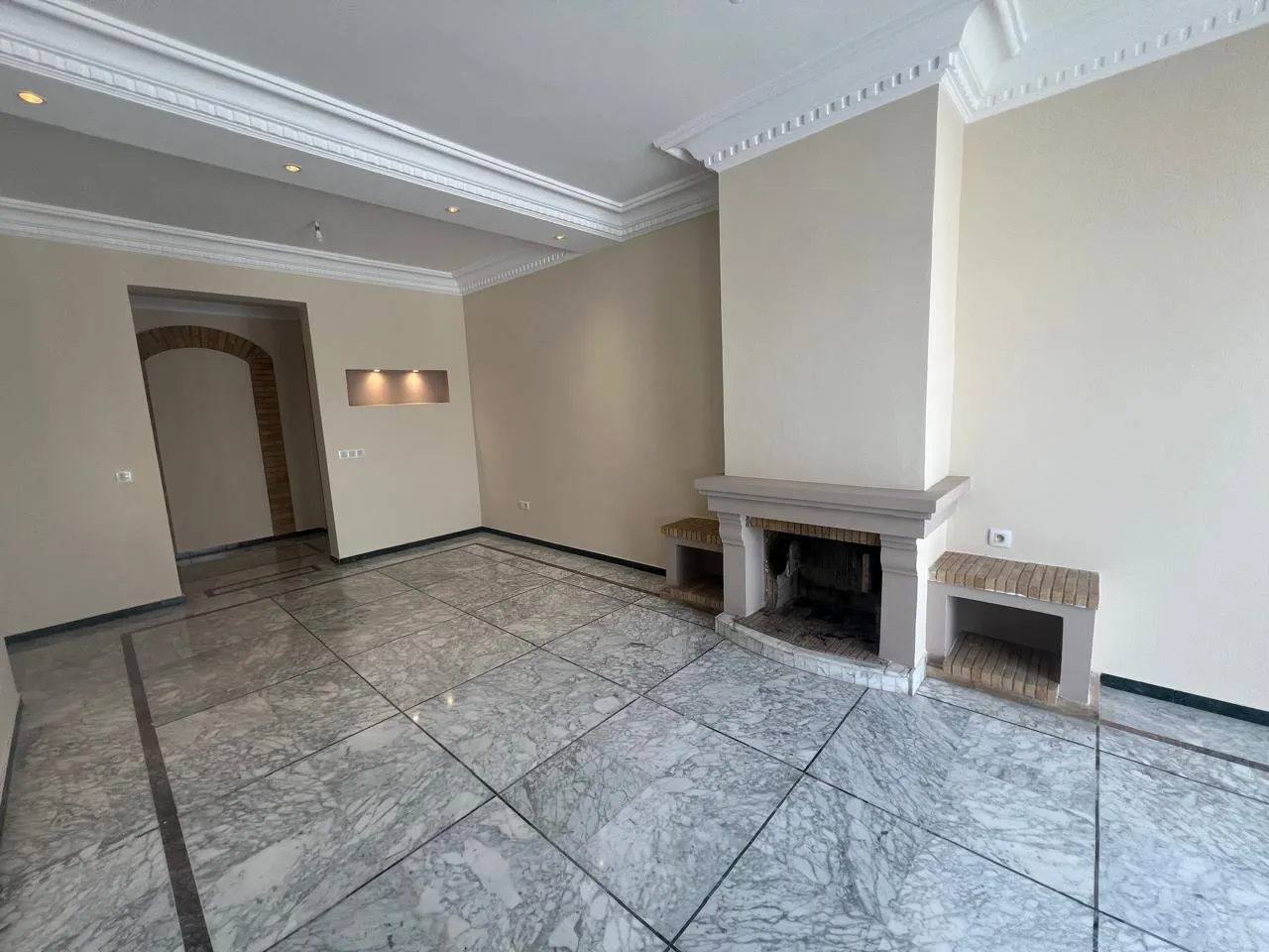 Aïn Diab – Spacieux appartement à louer avec vue mer 3 CH - الدار البيضاء (2)