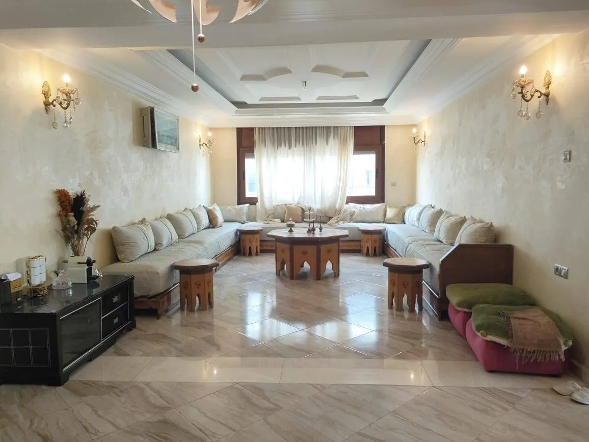 Appartement meublé 160m² Maarif extention 9000 dh - الدار البيضاء