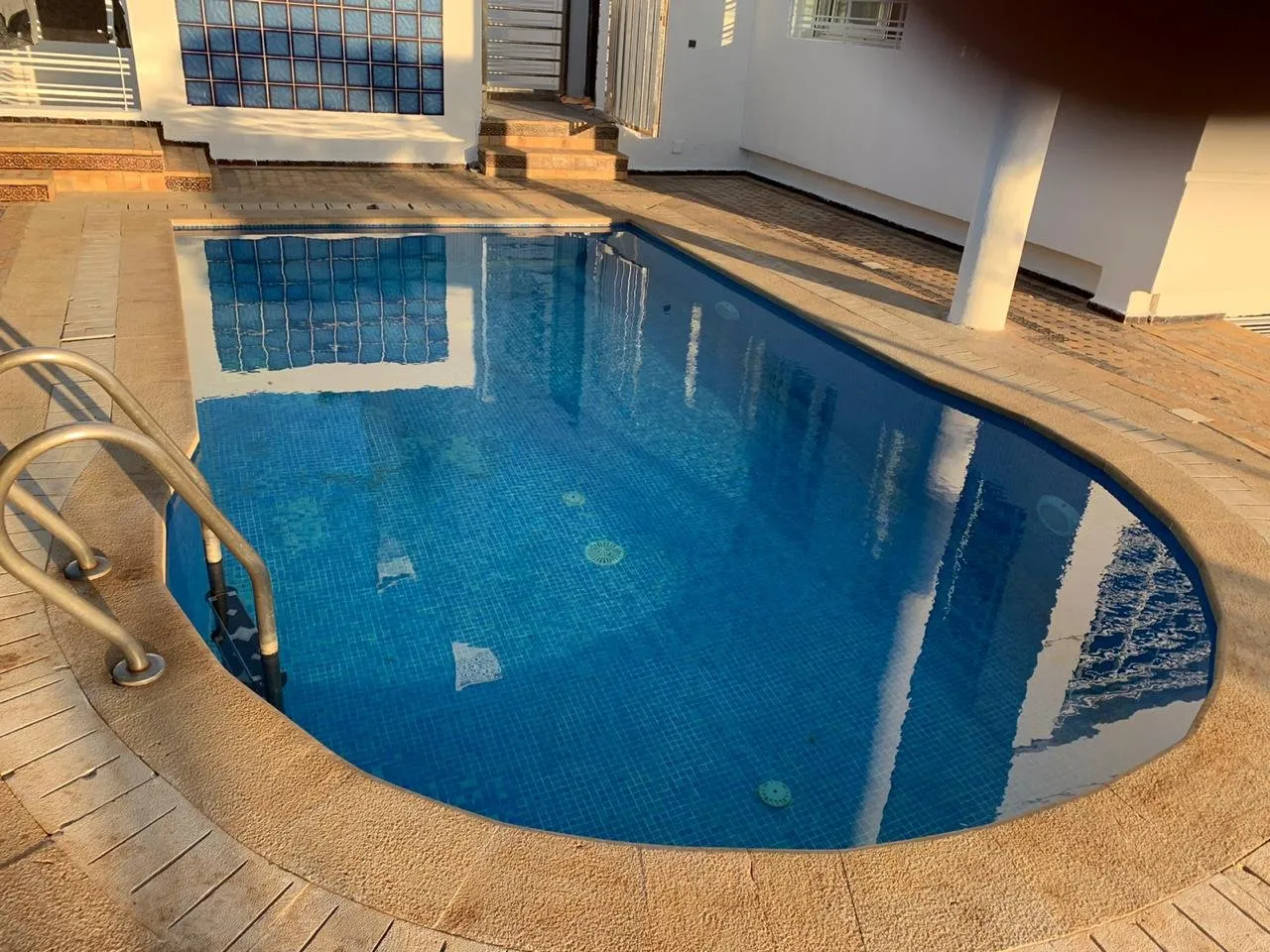 Belle villa à louer en première ligne (Harhoura plage) - el-harhoura (2)