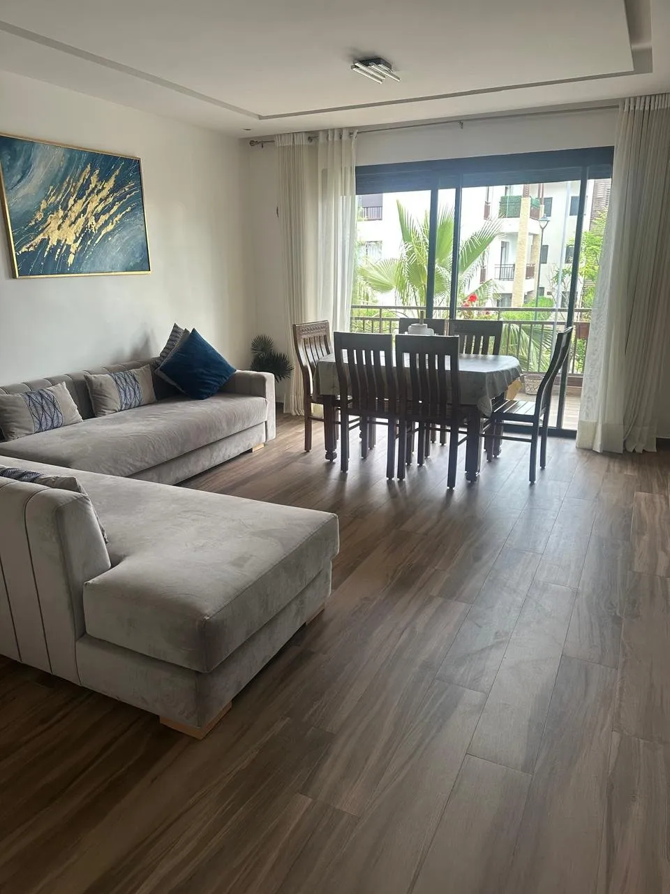 Dar Bouazza – Bel appartement meublé à louer 2 CH - دار بوعزة