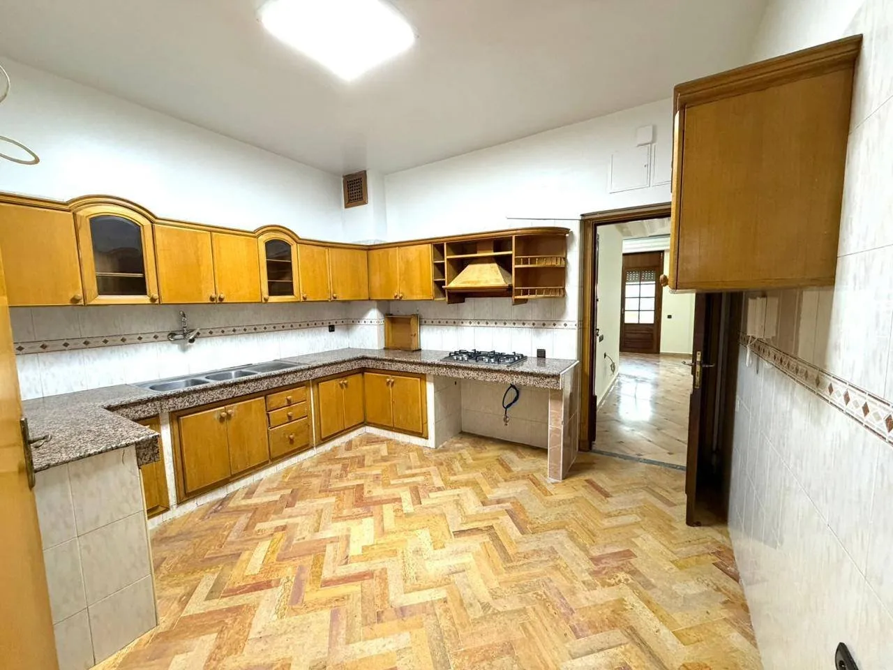 Appartement vide 140m²  Californie 7500 Dh - الدار البيضاء (4)