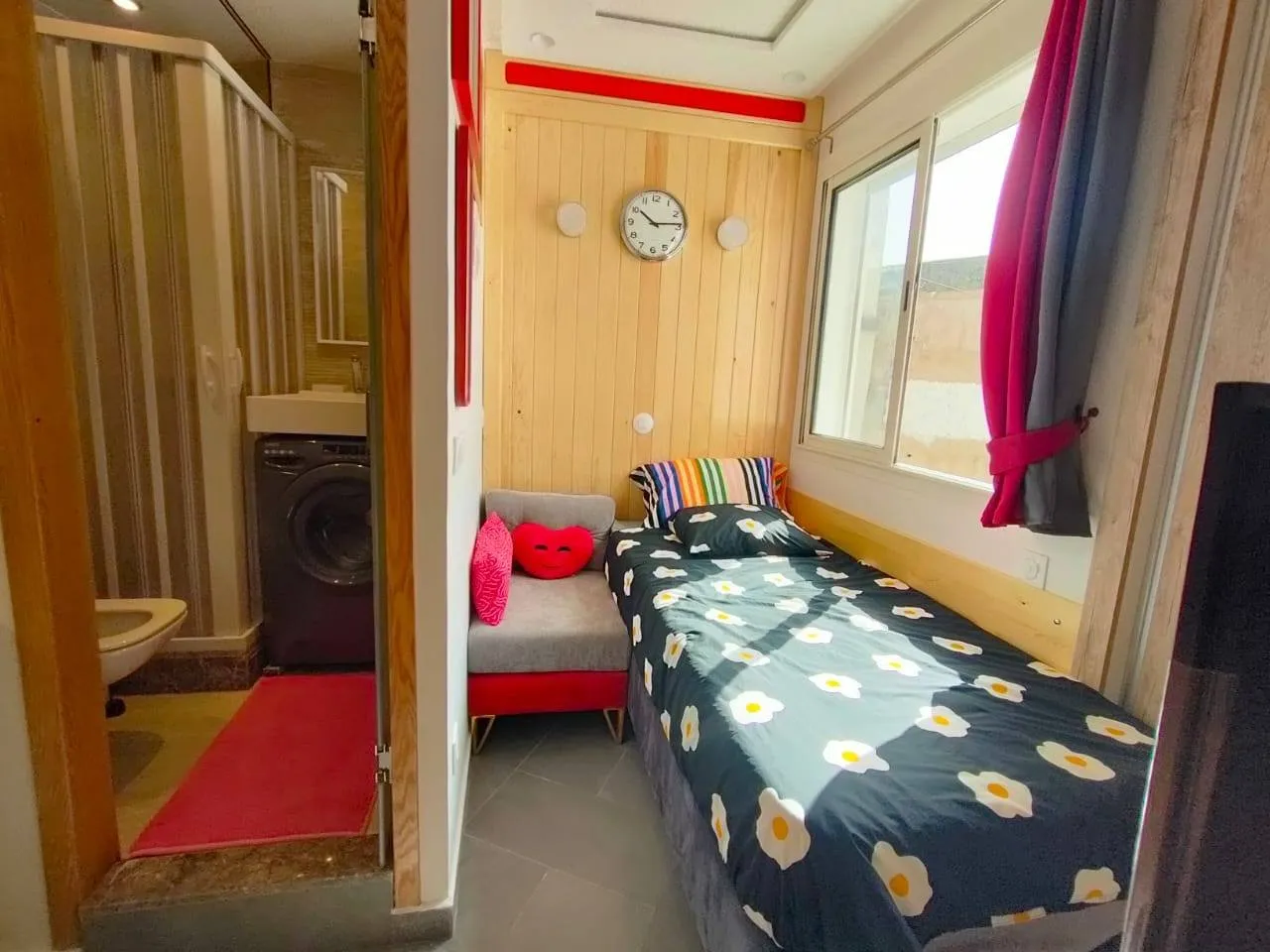 Studio Fille meublé Bourgogne 3500 dh - الدار البيضاء