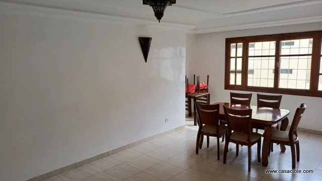 Val fleuri: appartement vide avec terrasse. - الدار البيضاء