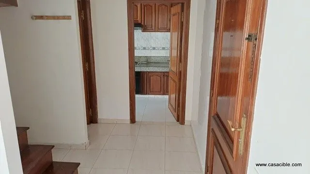 Val fleuri: appartement vide avec terrasse. - الدار البيضاء (3)