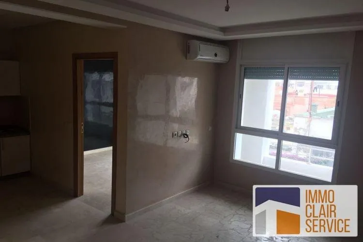 Bel Appartement chambre salon (bas Agdal) - الرباط