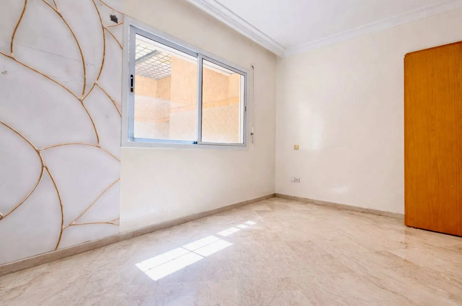 Duplex à louer avec terrasse ensoleillée - الدار البيضاء (3)