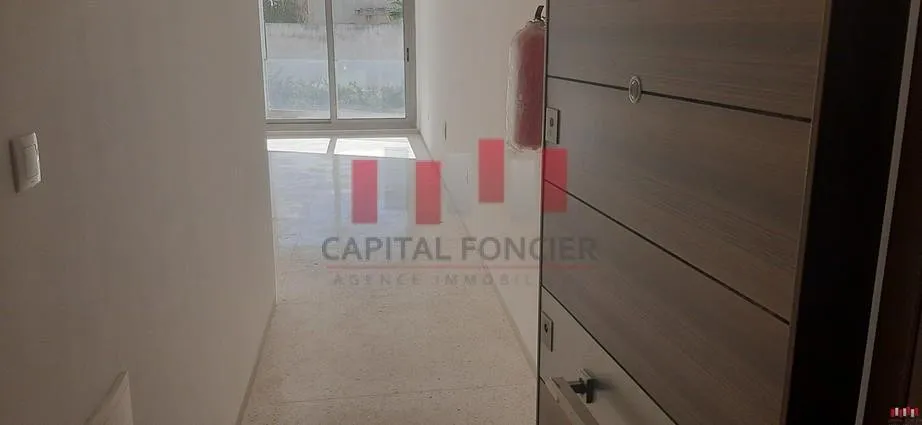 Exclusivité Immeuble professionnel neuf R + 5 de 2000 m de surface utile aux meilleures normes internationales a la location quartier princesse Maarif - الدار البيضاء (3)