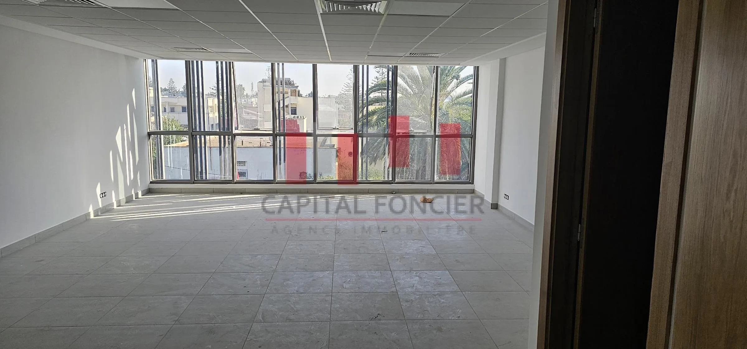 Immeuble neuf a usage professionnel de 1900 m2 de surfaces utiles a la location en plein quartier franceville , Tramway mitoyen - الدار البيضاء (2)