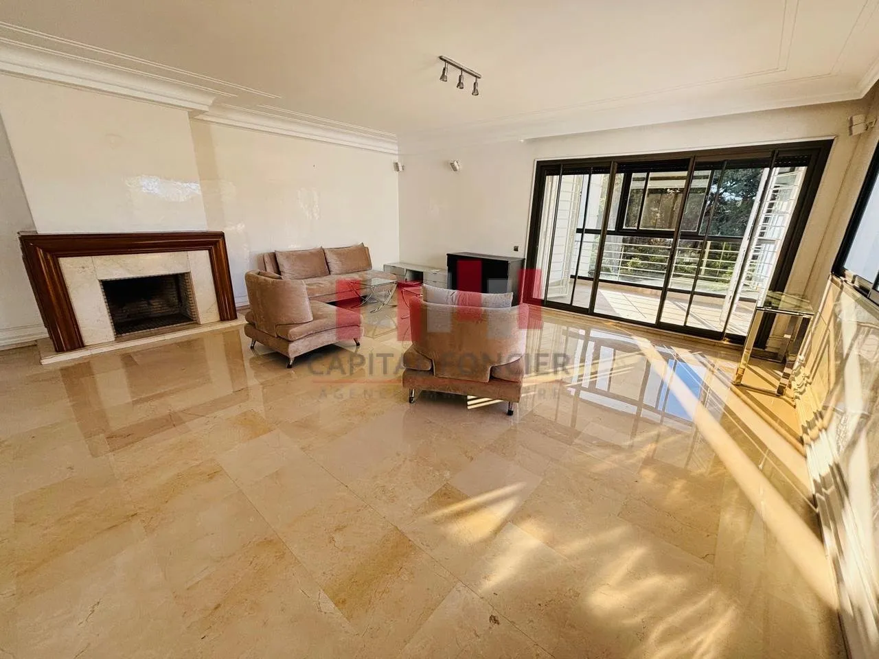 SPACIEUX BELLE ADRESSE - الدار البيضاء (2)