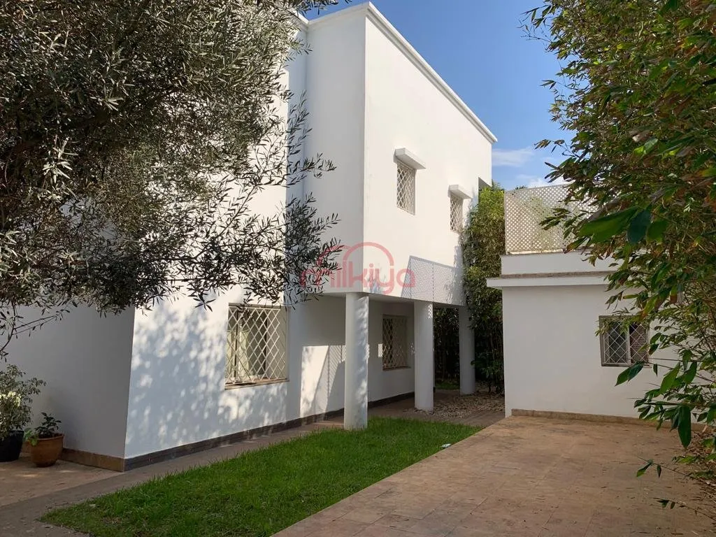 Location Villa à Casablanca - الدار البيضاء