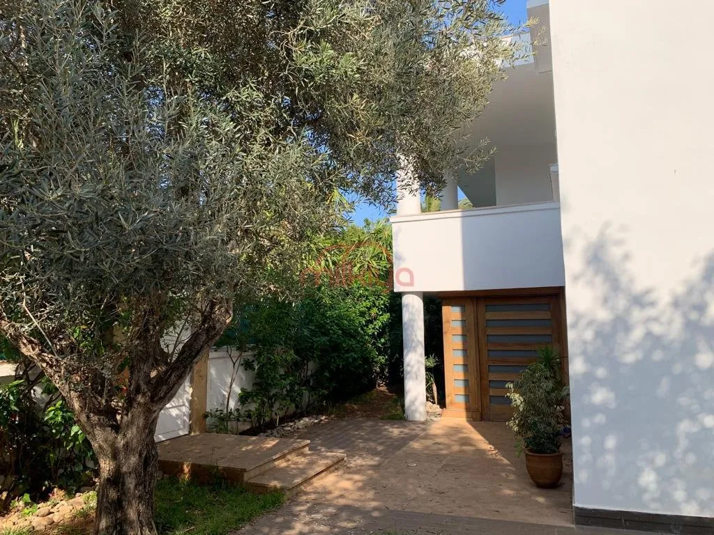 Location Villa à Casablanca - الدار البيضاء (2)