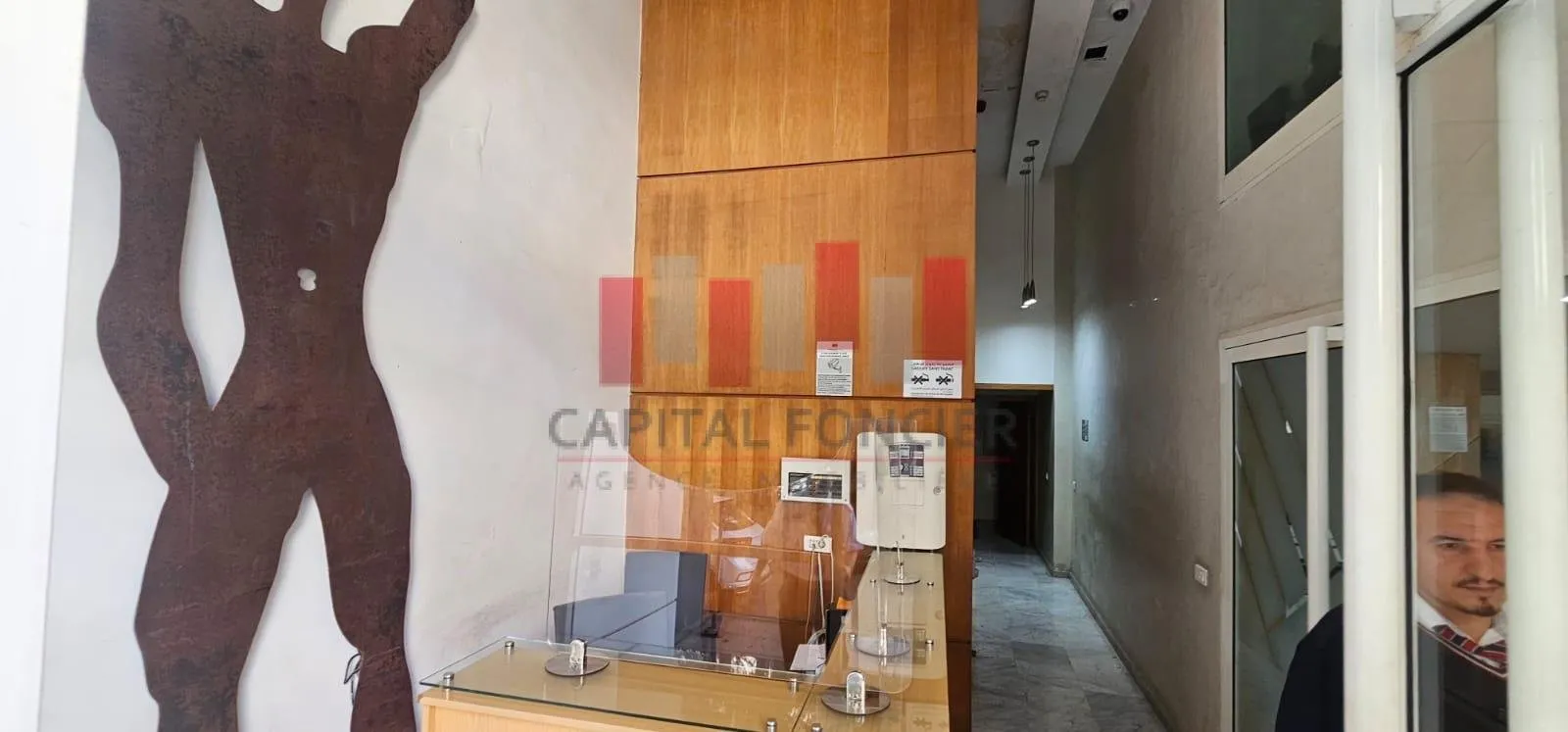 Immeuble professionnel  aménagé de 800 m2 en plein quartier Ghautier a la location - الدار البيضاء (3)