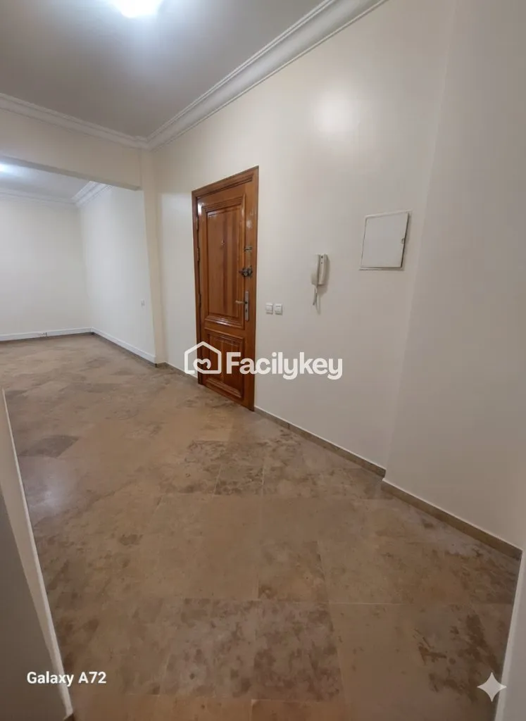 Appartement de 110 m² à Casablanca - الدار البيضاء (2)