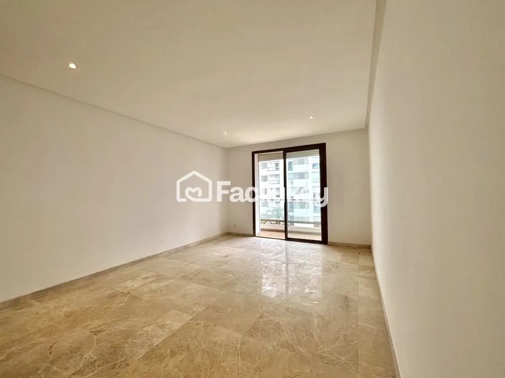Appartement de 87 m² à Casablanca - الدار البيضاء (2)