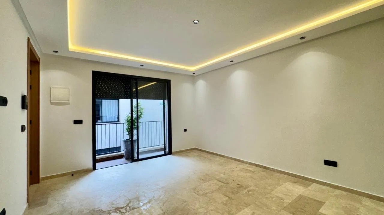 À louer Appartement ensoleillé Beauséjour - الدار البيضاء (3)