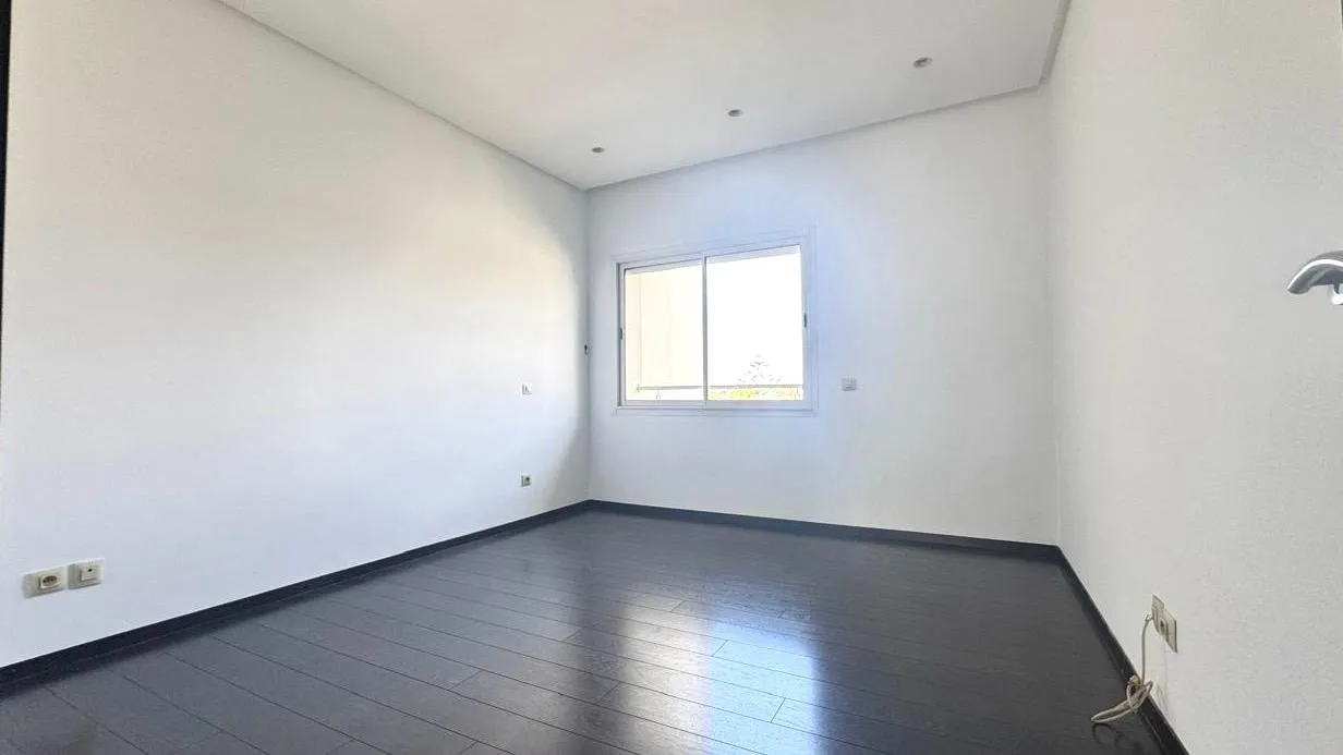 Appartement à louer dans une résidence Ain Diab - الدار البيضاء (3)