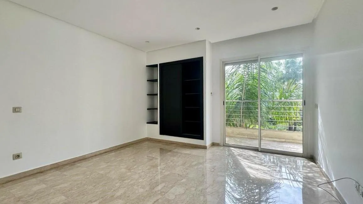 Appartement à louer dans une résidence Ain Diab - الدار البيضاء (4)
