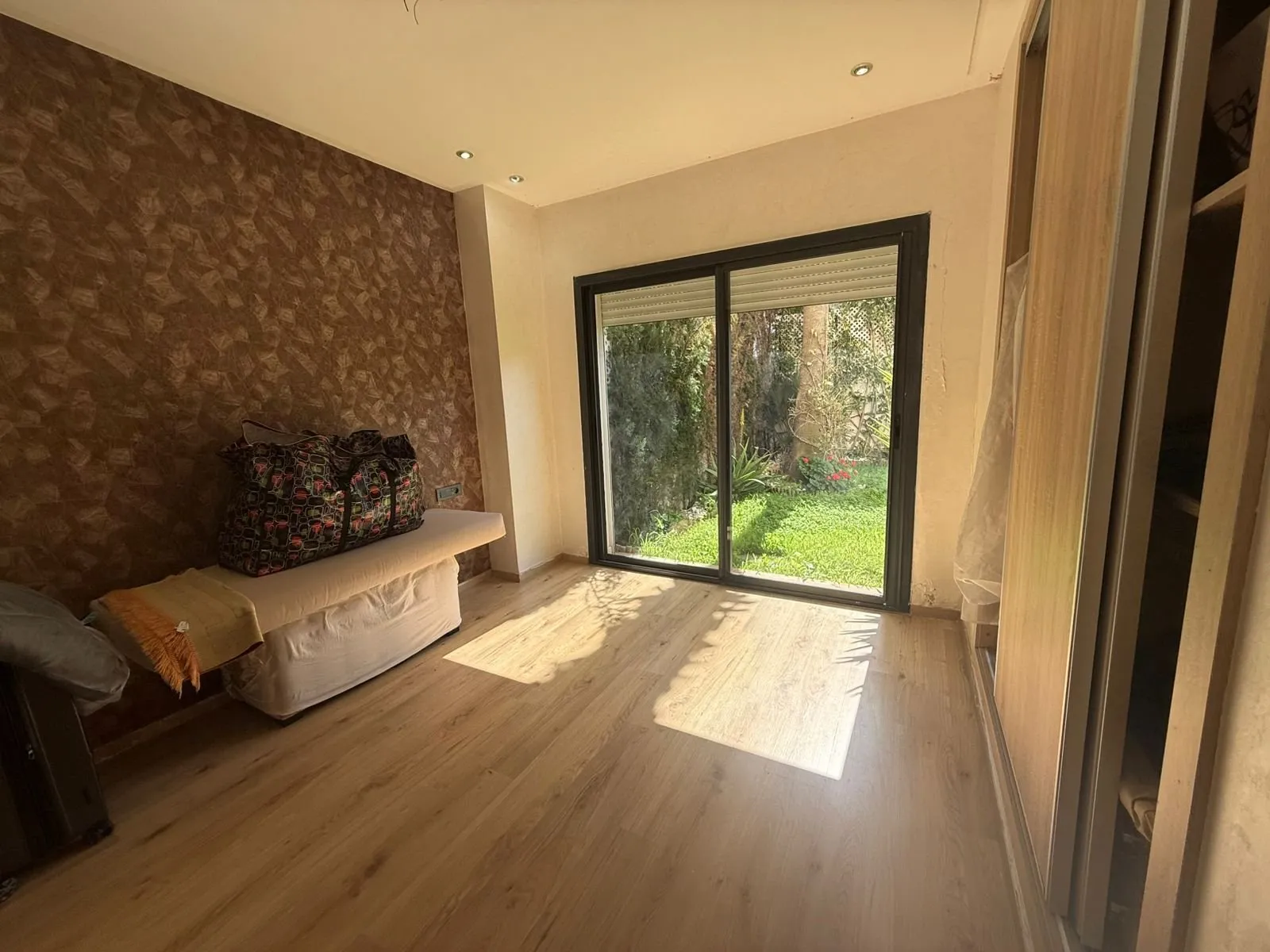 À Louer – Superbe appartement 1 chambre piscine privé - دار بوعزة (3)
