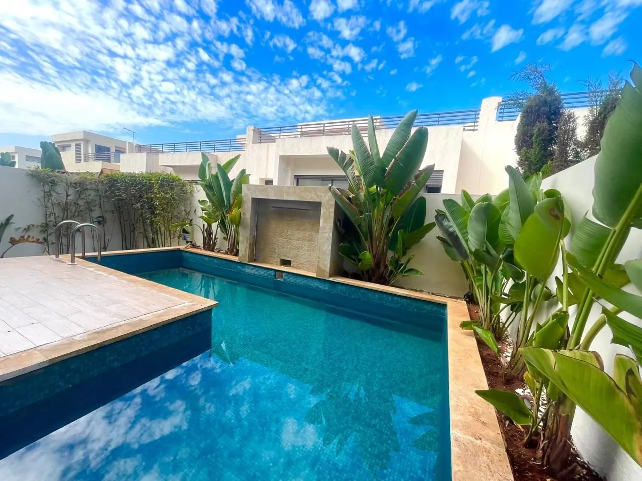 Dar Bouazza À Louer – Superbe Villa Meublée Front Mer 4 CH - دار بوعزة (2)