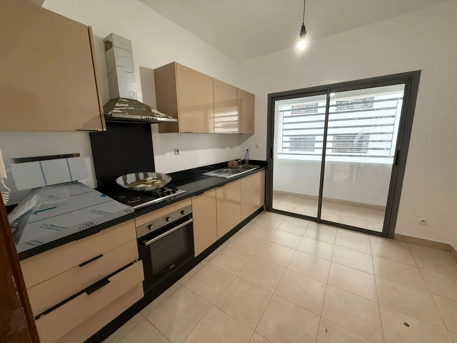Socrate – Location d’un appartement vide 3CH - الدار البيضاء (2)