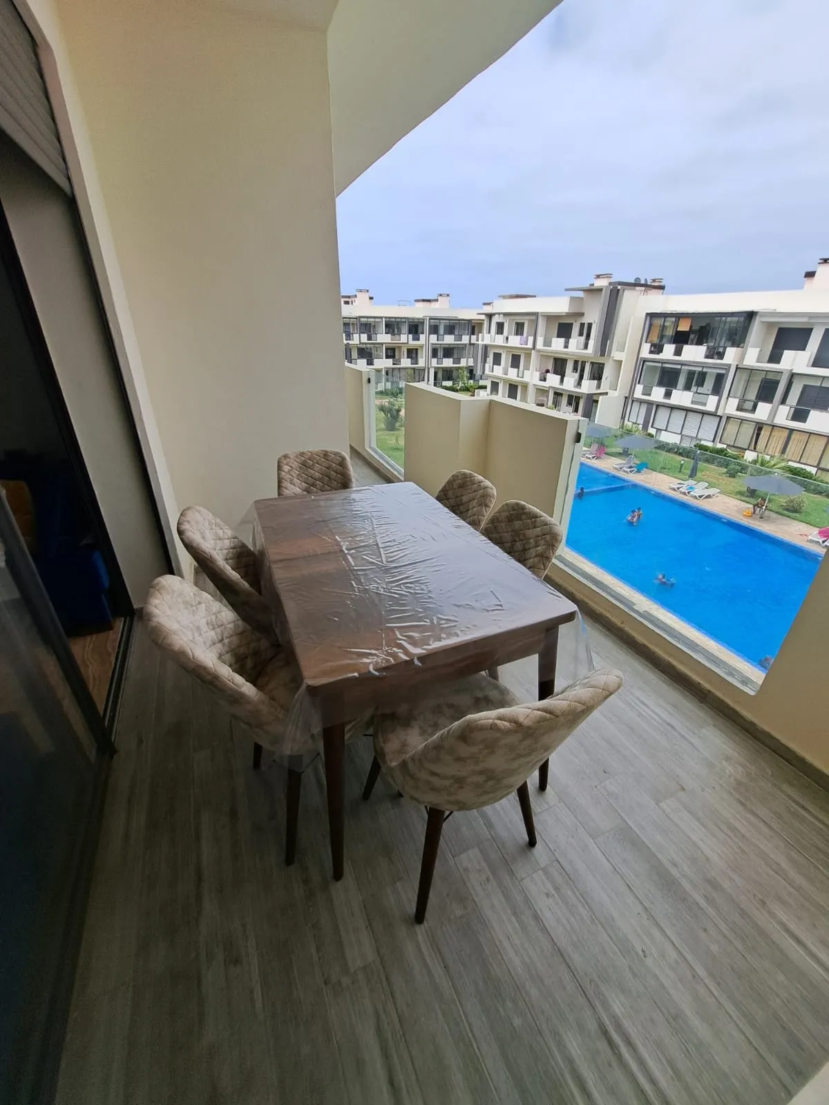 Appartement meublé à louer à Dar Bouazza 3 CH - دار بوعزة