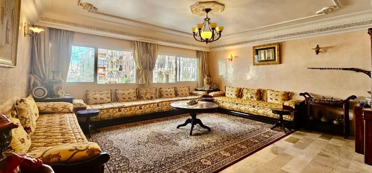 Grand appartement avec terrasse - الدار البيضاء (2)