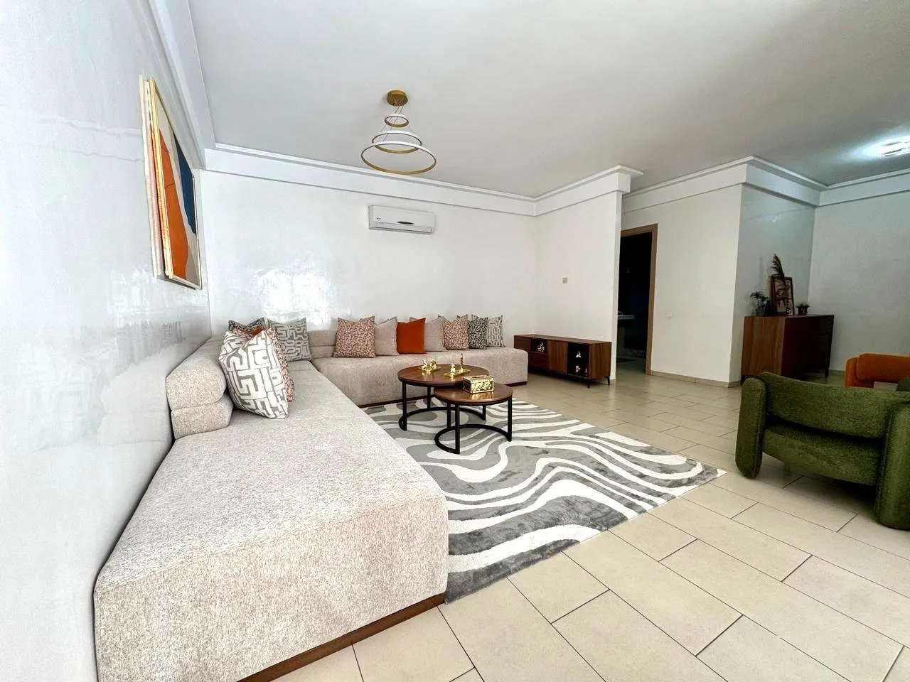 Appartement de standing neuf, meublé à louer à CFC - الدار البيضاء