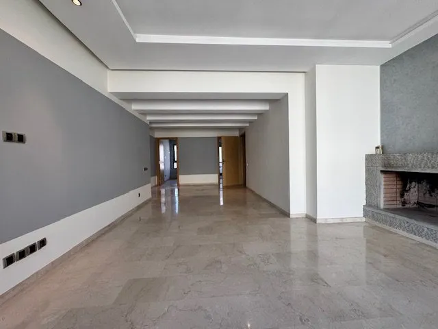 Appartement en hauteur au Triangle D'or - الدار البيضاء (2)