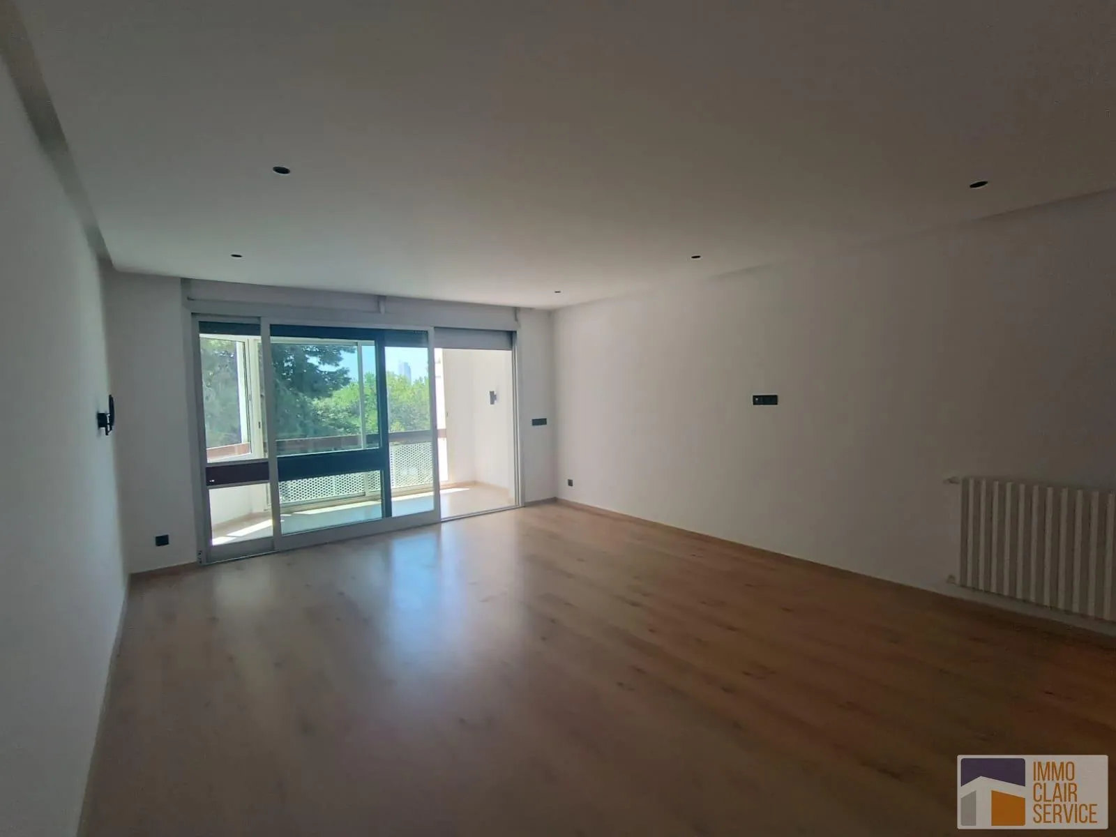 Appartement entièrement rénové (dans une résidence fermée) - الرباط (2)