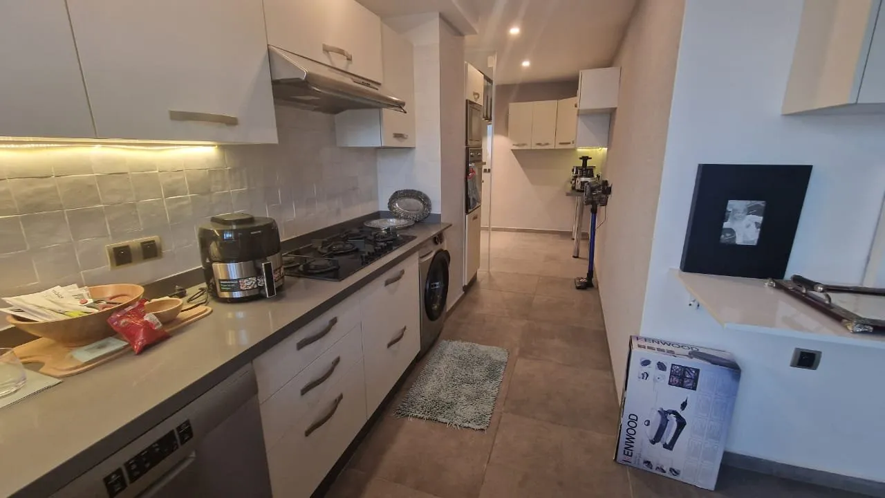 Racine – Bel appartement meublé en location 3 CH - الدار البيضاء (3)