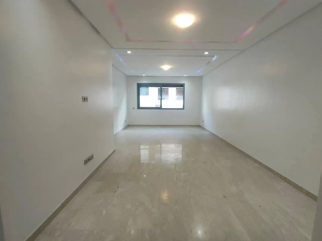 Appartement vide 94m² Bourgogne 7500 Dh - الدار البيضاء (4)