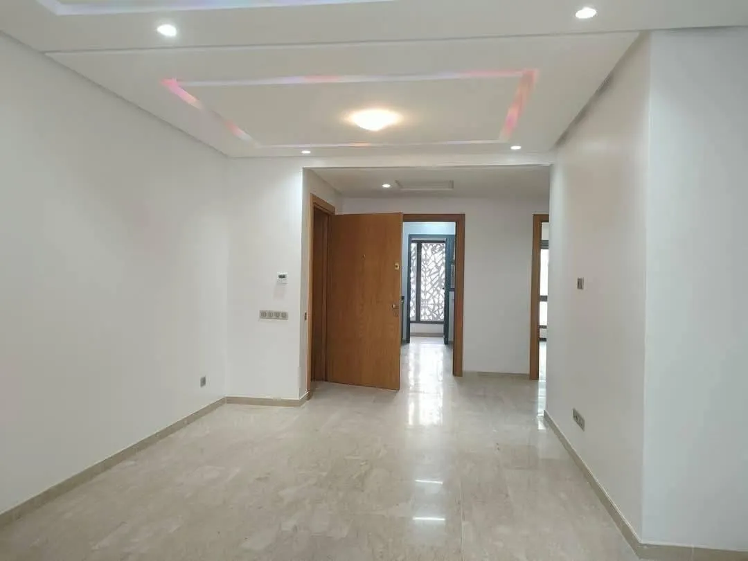 Appartement vide 94m² Bourgogne 7500 Dh - الدار البيضاء (3)