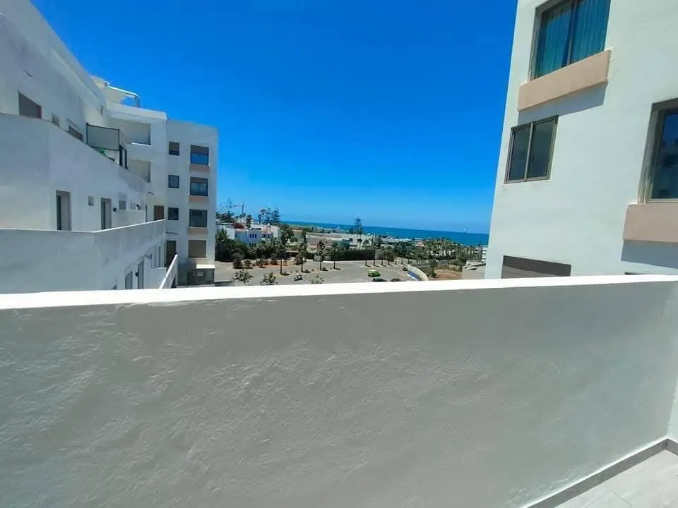Studio terrasse vide 54m² Bourgogne 6300 Dh - الدار البيضاء (2)