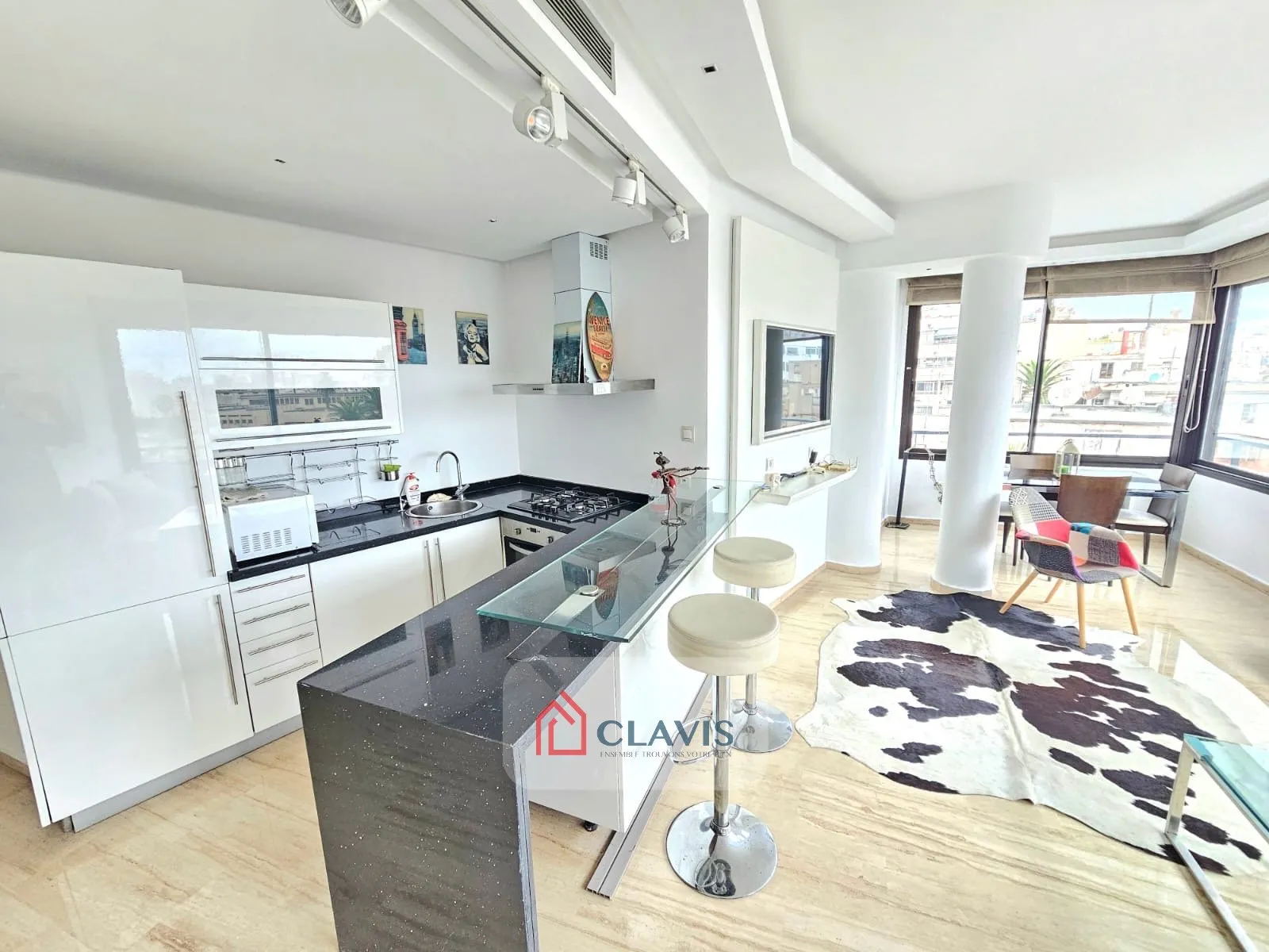 A louer appartement sans vis à vis meublé - الدار البيضاء (4)