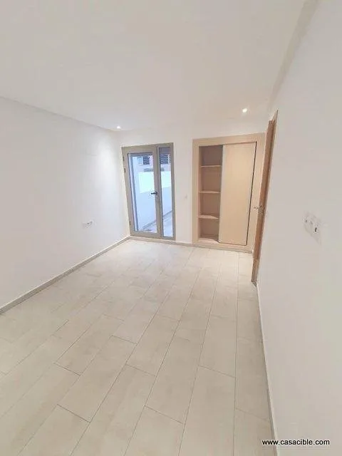 Maarif: studio vide, cuisine équipée et balcon. - الدار البيضاء (4)