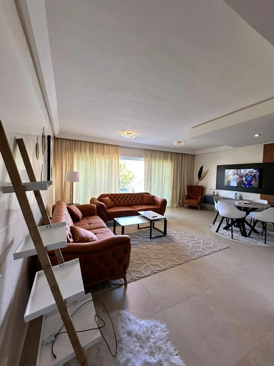 Bel appartement en location - طنجة