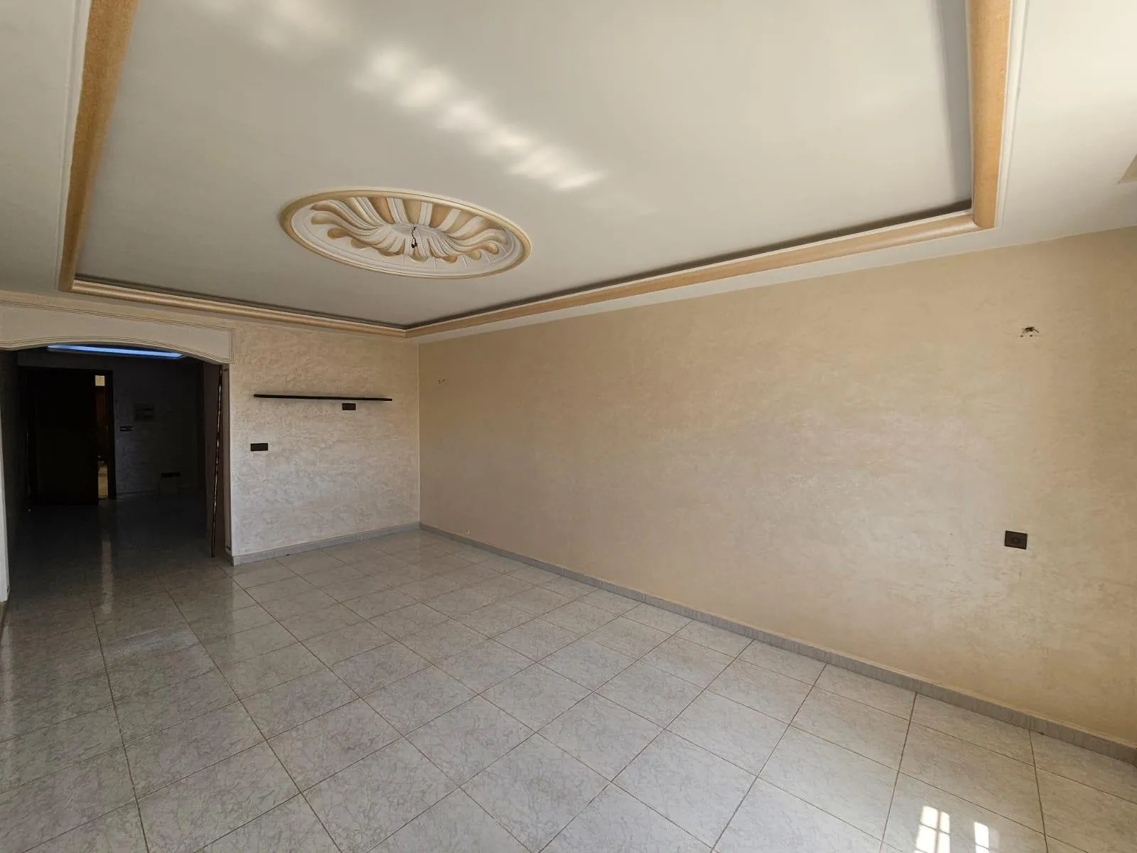 Appartement non meublé, sans vis à vis à louer - طنجة (2)