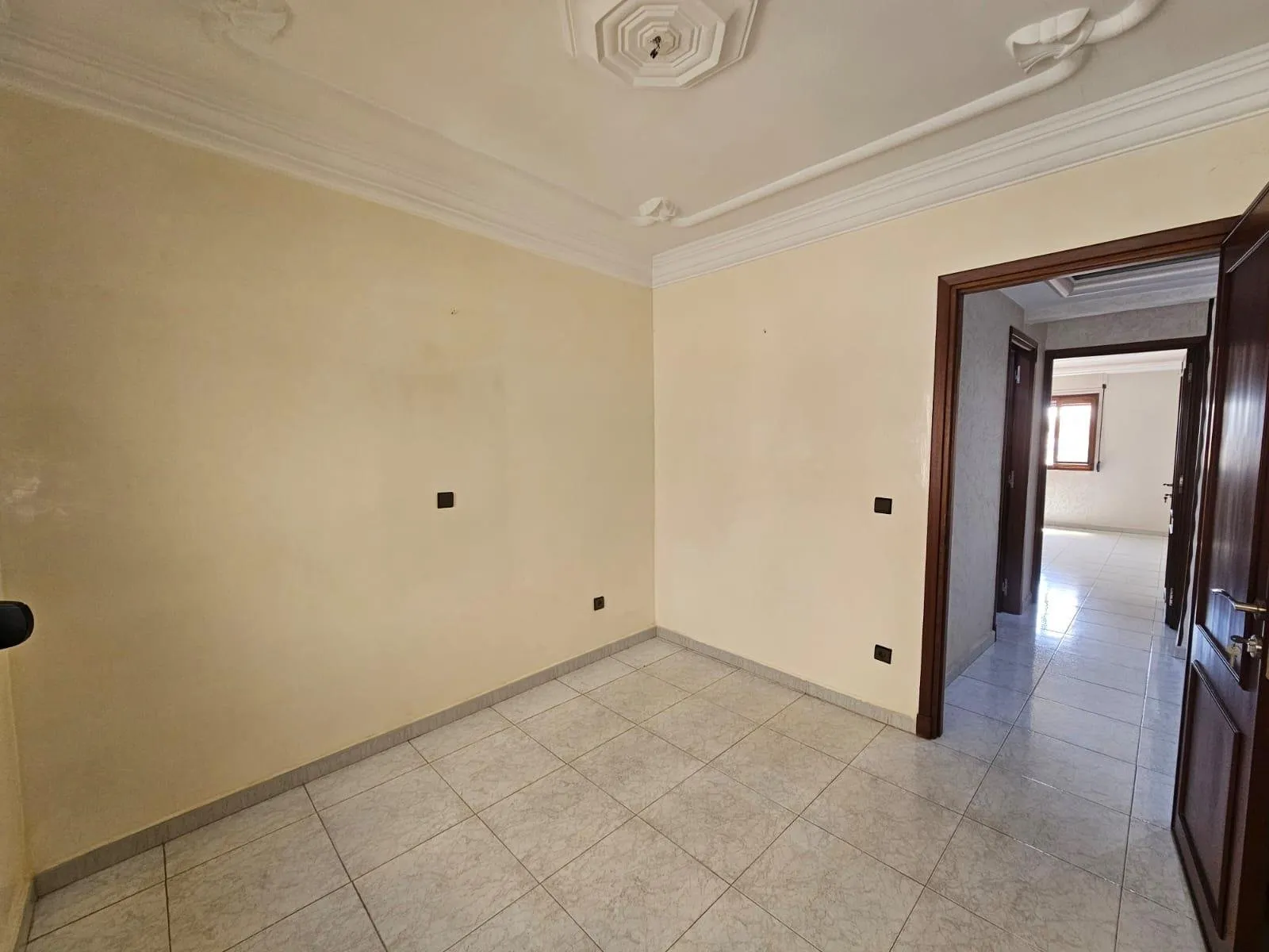 Appartement non meublé, sans vis à vis à louer - طنجة (3)
