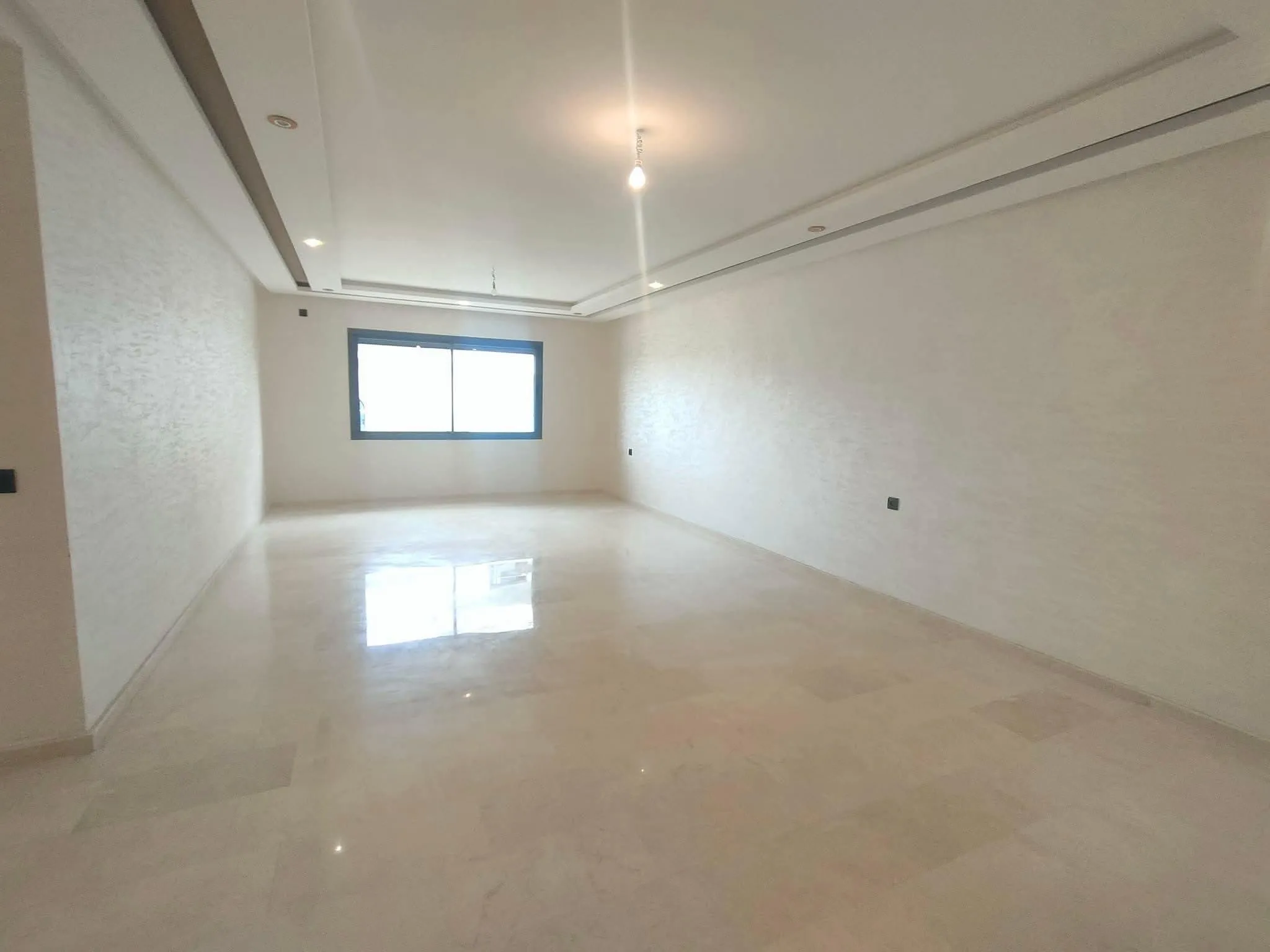 Appartement neuf vide 3Ch 120m² Oasis - الدار البيضاء