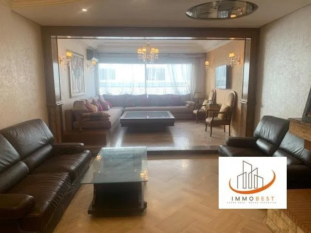 Racine, derrière Zara, joli appartement  meublé à louer 3CH - الدار البيضاء