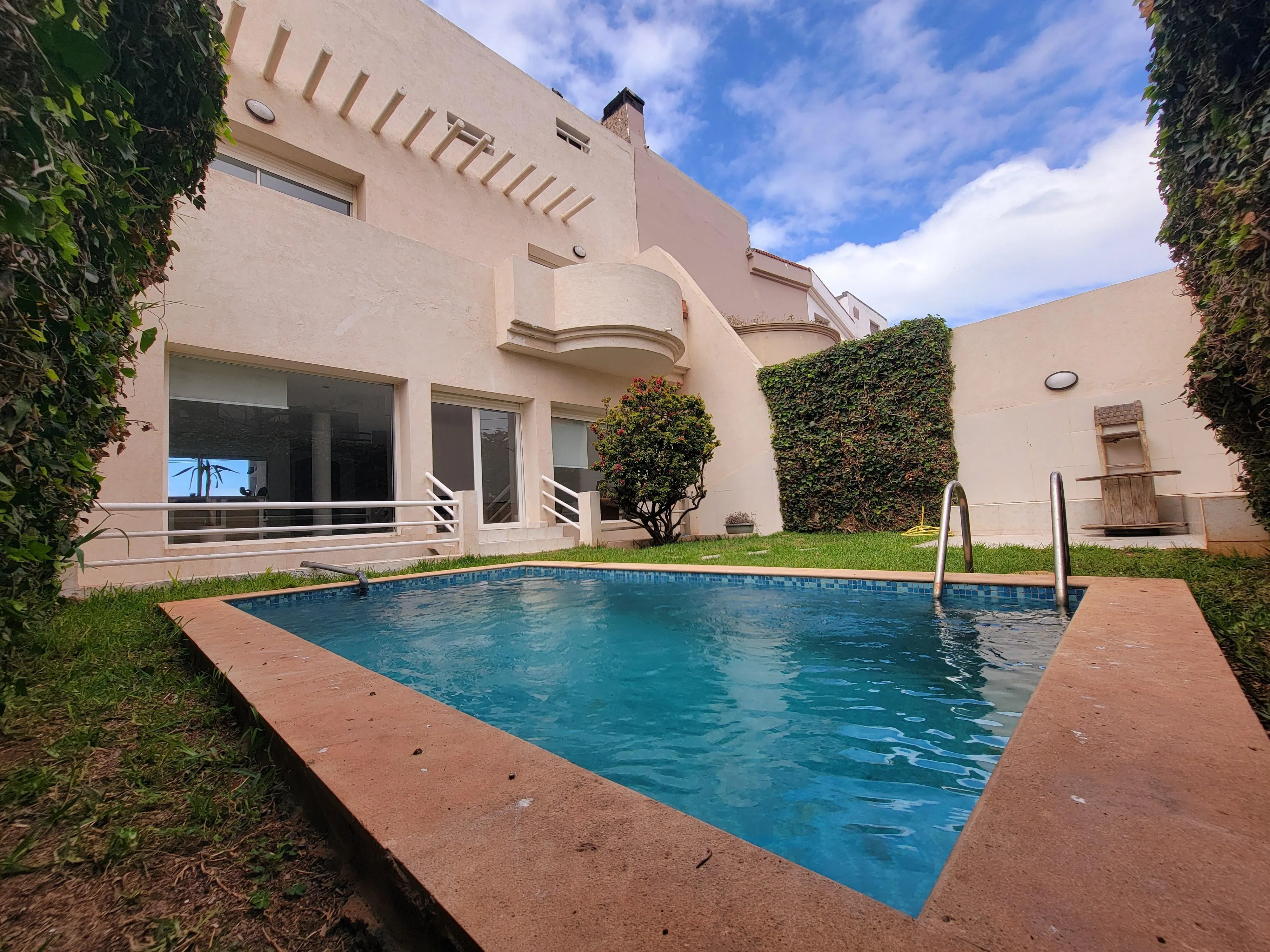 Villa vue mer avec 3 chambres et piscine - الدار البيضاء