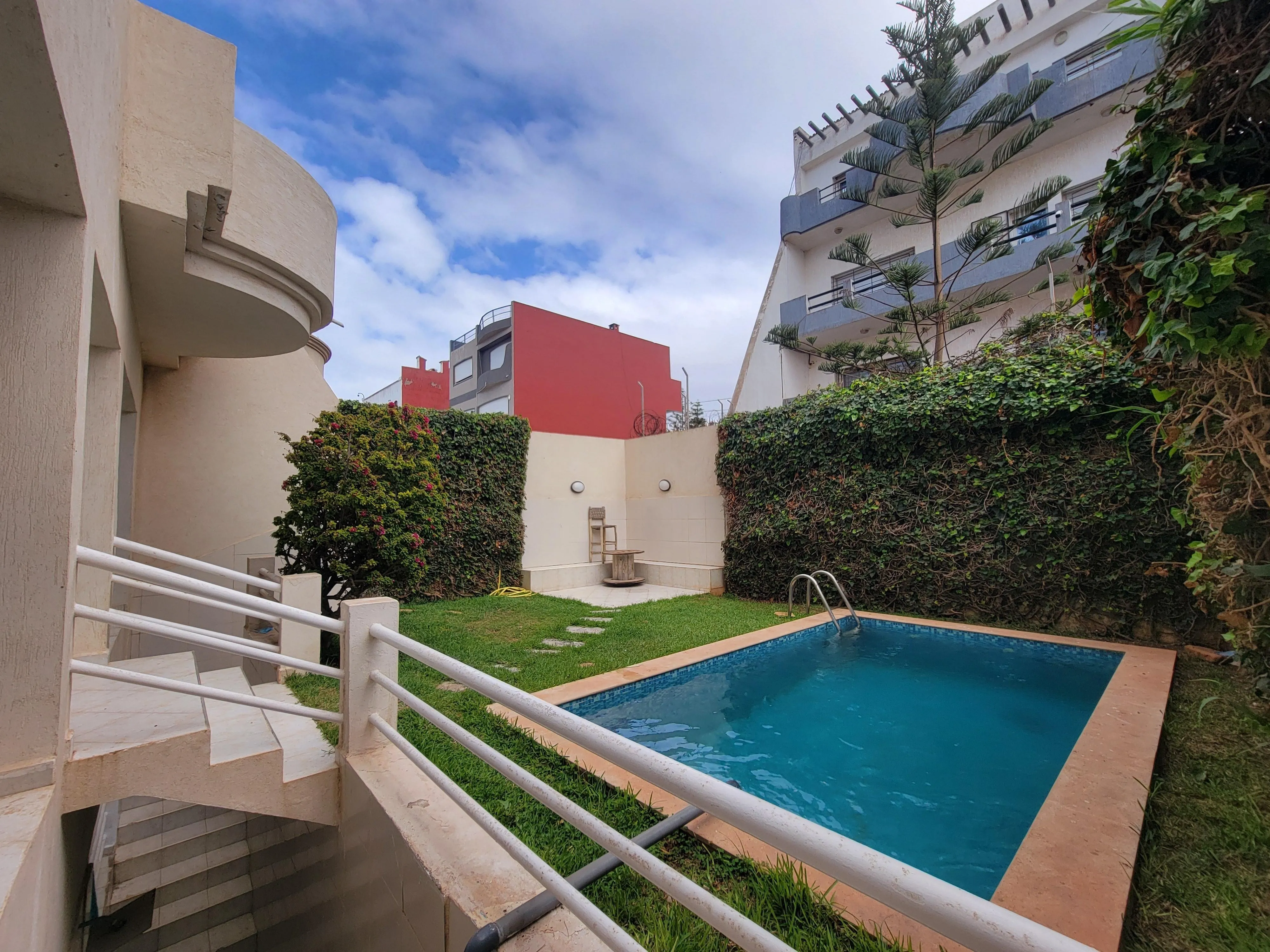 Villa vue mer avec 3 chambres et piscine - الدار البيضاء (2)