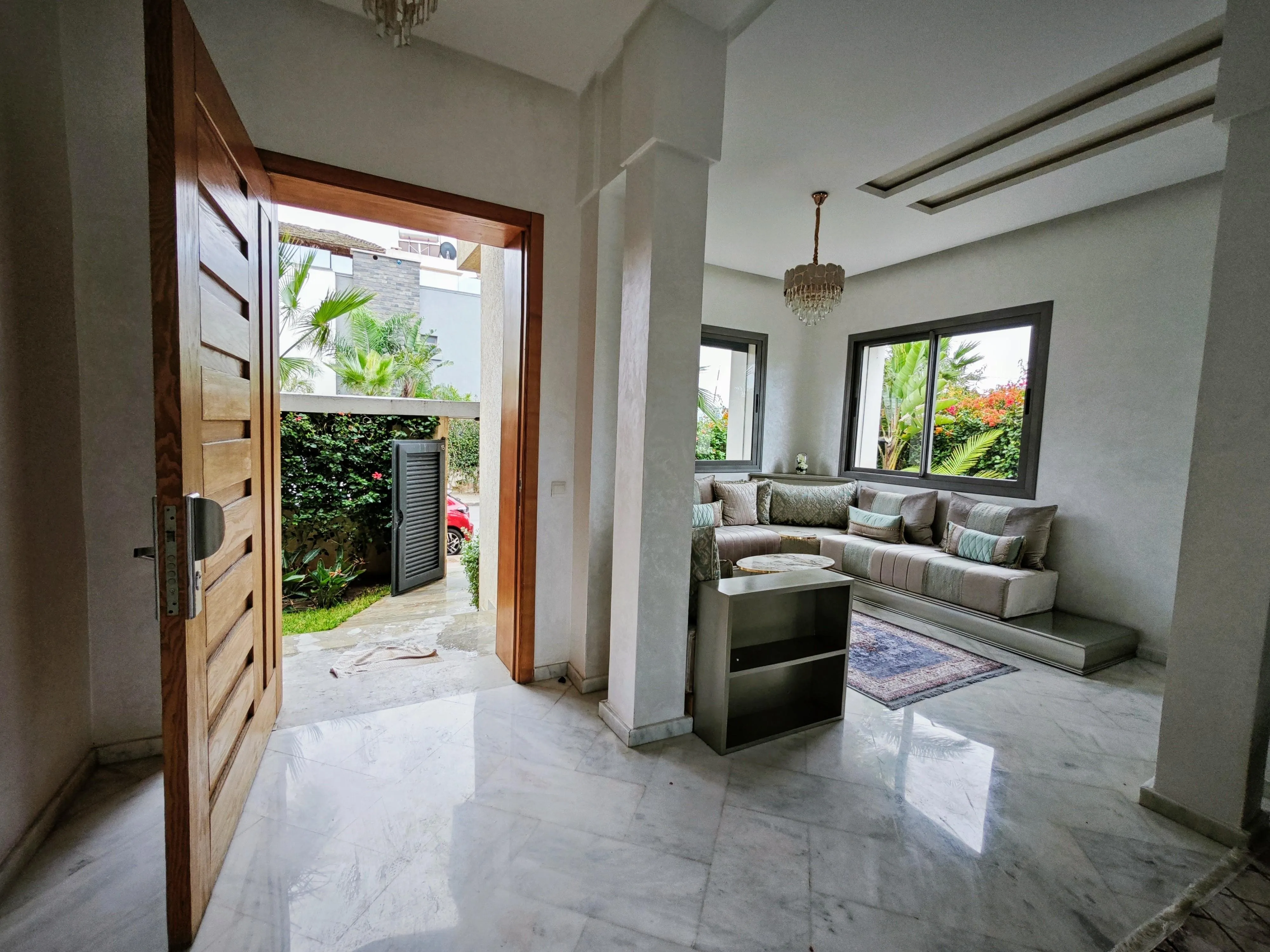 Superbe Villa Meublée avec Piscine, Hammam Rooftop - الدار البيضاء (3)